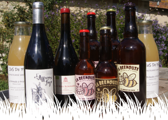 Jus de fruits, bières et vin